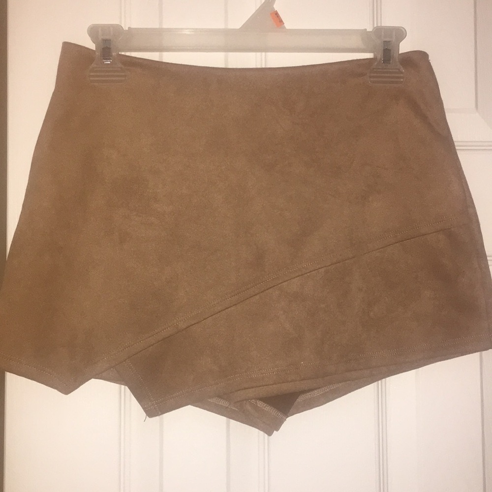 Suede camel skorts